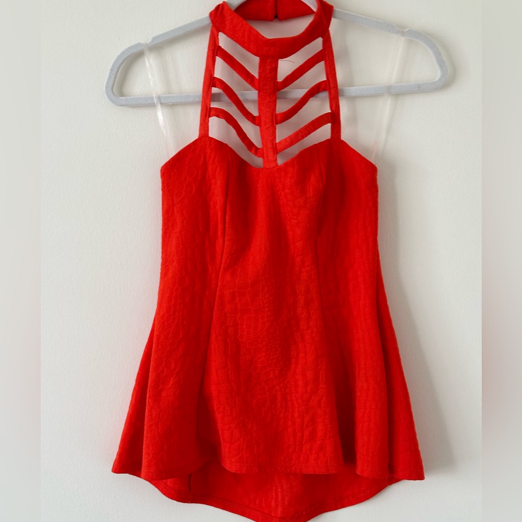2b Bebe Peplum Top Size S